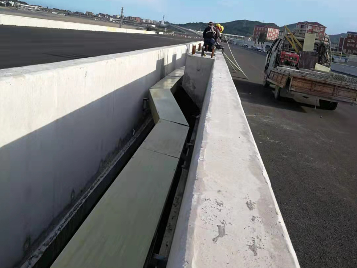 聚氨酯电缆桥架尽在贵州光日科技 - 贵州光日科技有限公司